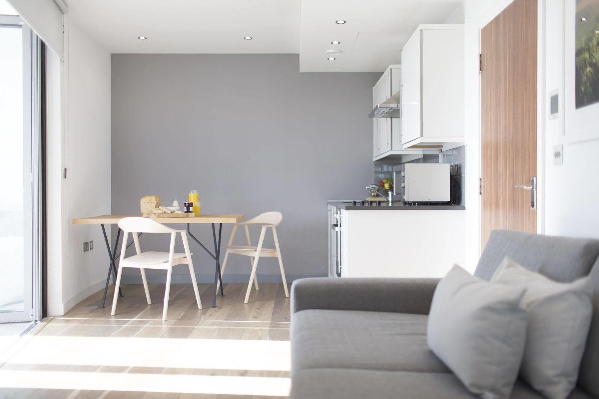 Aparthotel Adagio London Brentford Kültér fotó